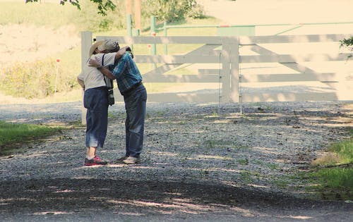 能让老婆看哭的挽回信-给老婆写一封挽回婚姻的信